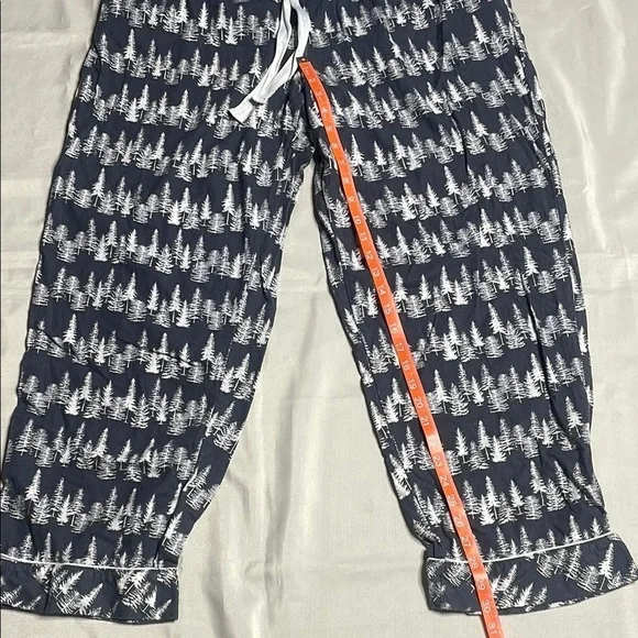 Convington Pajama Pants Gray and White Tree Print - Picture 11 of 11